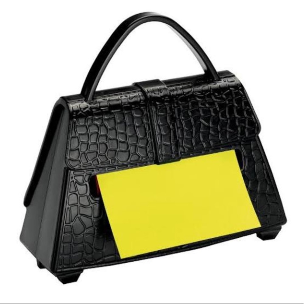 Purse post it dispenser